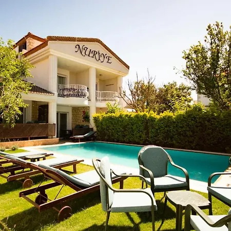 Nuriye Butik Alacati Hotell
