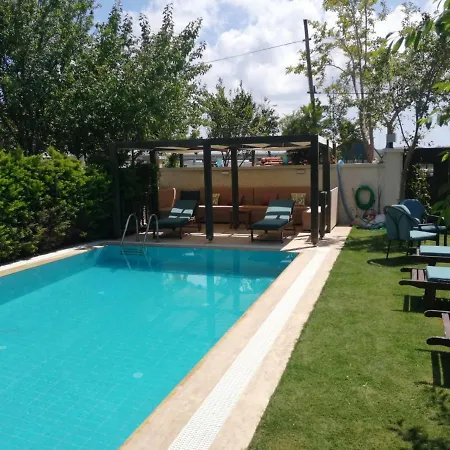 Nuriye Butik Alacati Hotell *